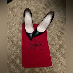 Christian Louboutin size 39 (8) black shiny leather